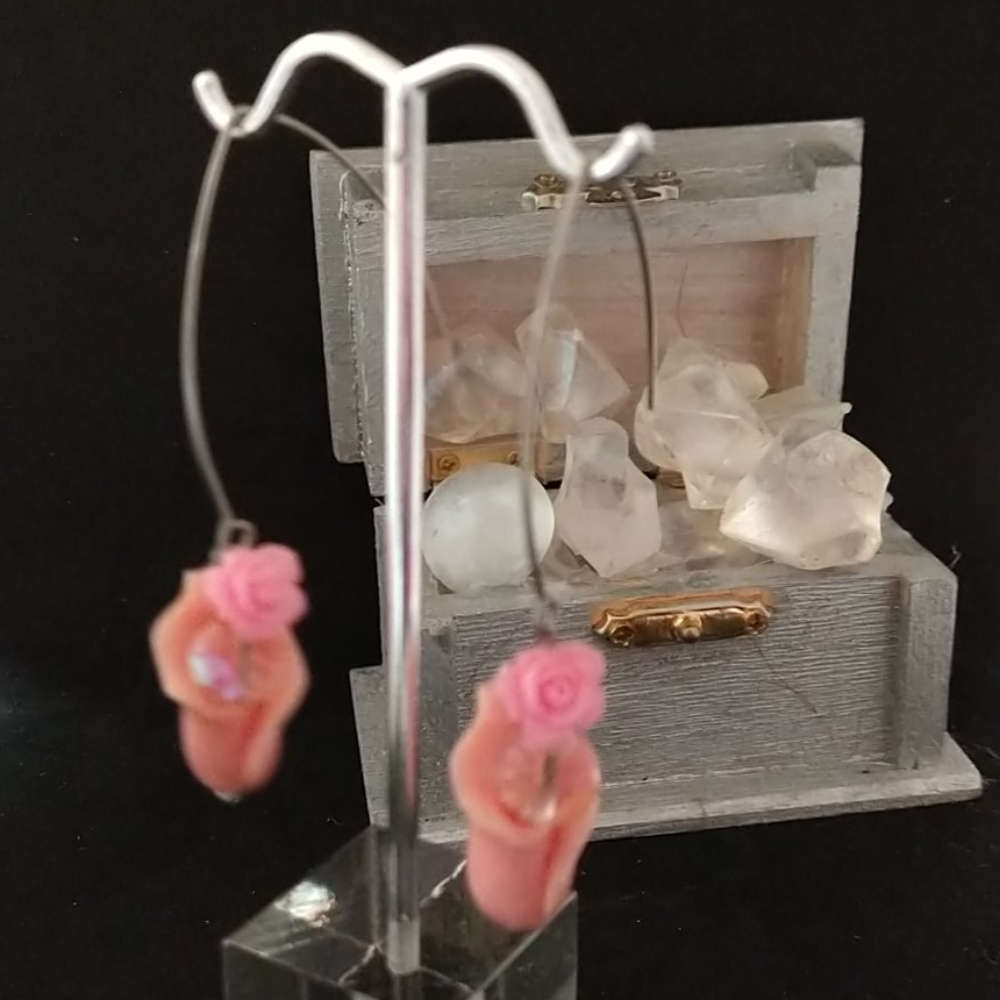Handmade tulip hook wire handmade earrings